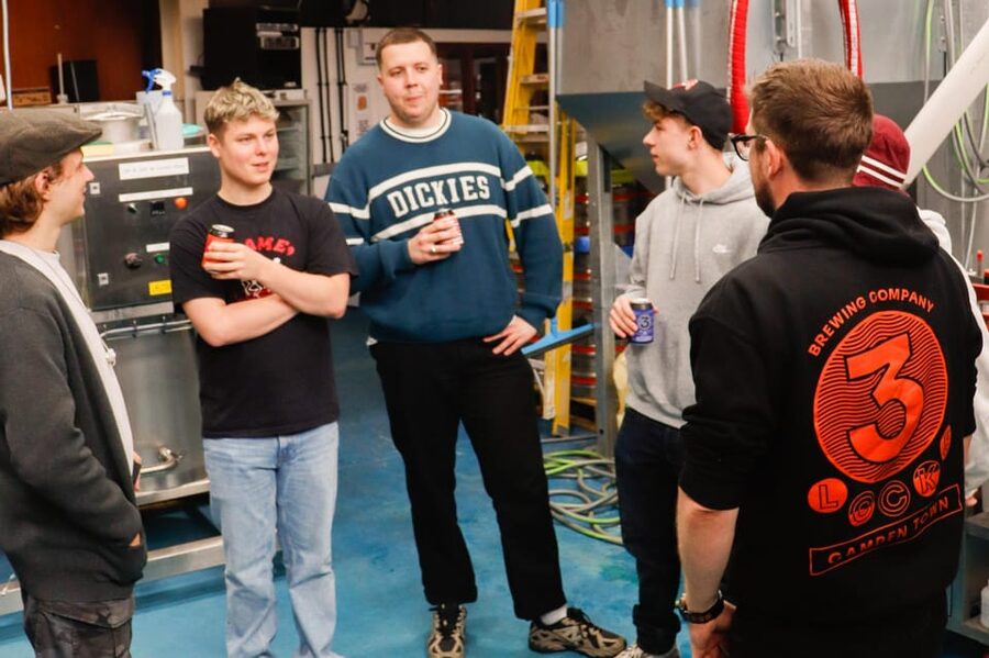 3 Locks Brewing Company: Guided tasting and brewery tour - Beer in the brewery, then beer from the tank