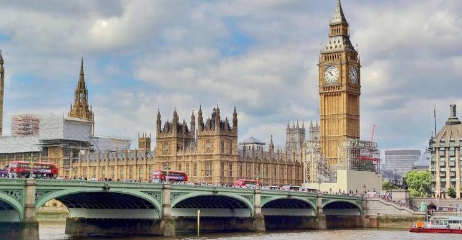 4-Hour Private Tour of London in a Panoramic Black Cab - The best use of four hours in London