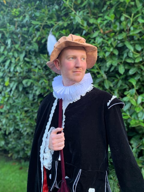 A tour of Warwick with Queen Elizabeth's secret lover - What the guide does best