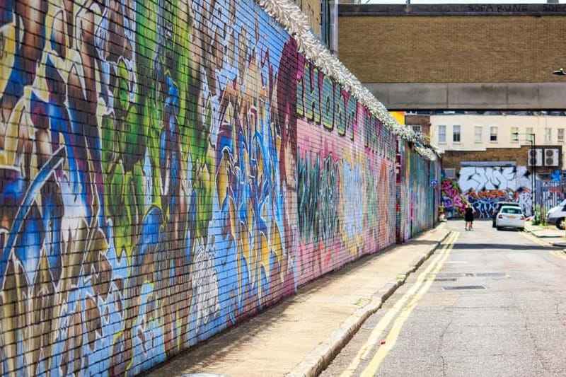 ADVANCED GRAFFITI STREET ART TOUR / SHOREDITCH / EAST LONDON - Banksy, his influences, and the works you may see