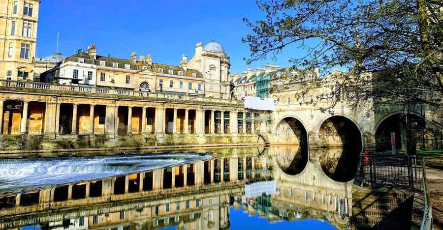 Bath: 2 Hour Private City Walking Tour - The River Avon and Pulteney Bridge