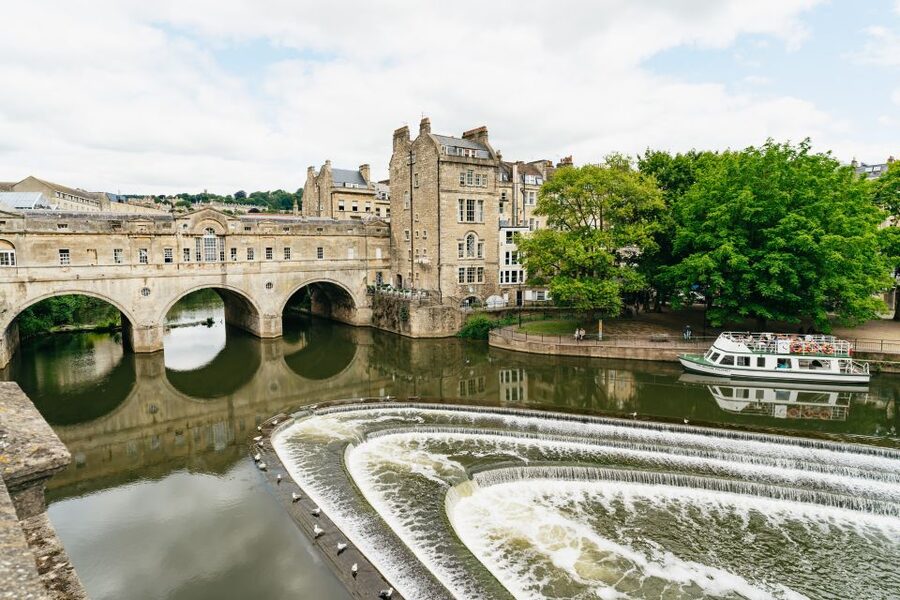 Bath: City Walking Tour with Optional Roman Baths Entry - The Roman Baths and the hot spring