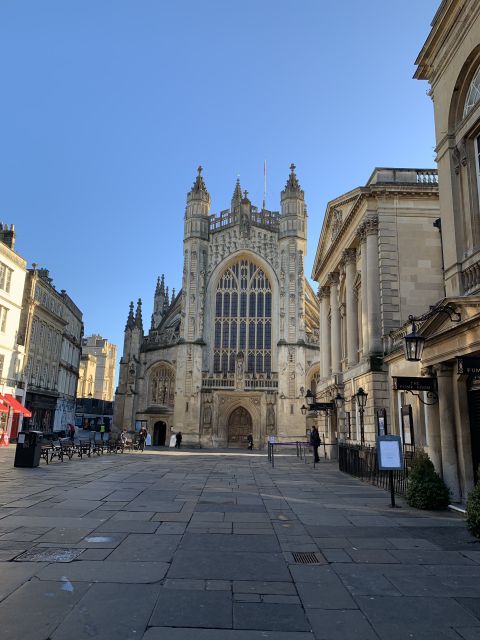 Bath: Guided City Walking Tour with Entry To The Roman Baths - Key points at a glance