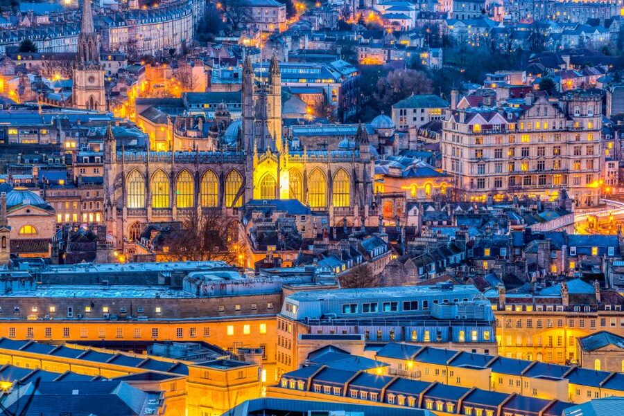 Bath: Guided Ghost Tour - Starting at Bath Abbey after dark