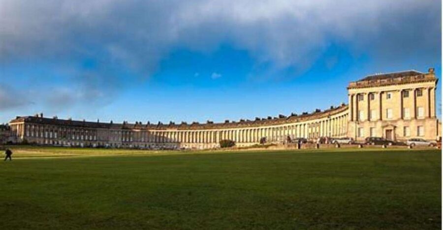 Bath: Local Pubs & Historic Sights Walking Tour (3h) - Pulteney Bridge and the end of Georgian Bath