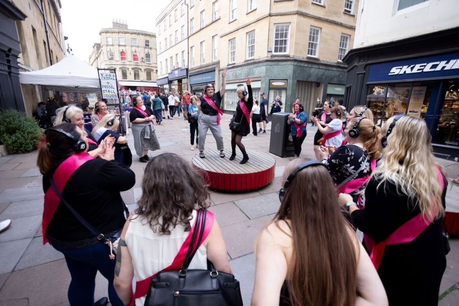 Bath: Silent Disco Guided Walking Tour - Cancellation and timing choices
