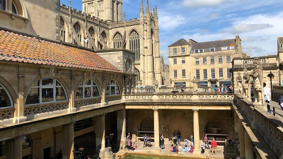 Bath: Tootbus Bath Discovery Hop-On Hop-Off Tour - City Tour: Bath Abbey, the Roman Baths, and Georgian streets