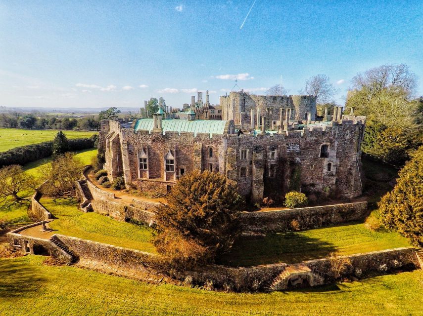 Berkeley Castle: Admission Ticket - Entering the ancient keep