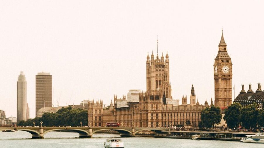 Best of London Walking Tour-3 Hours, Small Group max 10 - Westminster Abbey and the Parliament district