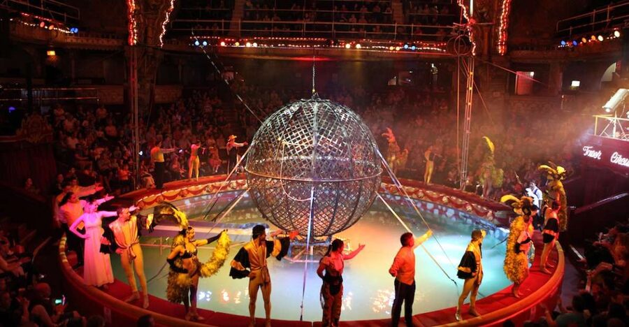 Blackpool: Blackpool Tower Circus Entrance Ticket - The opening acts set the tone