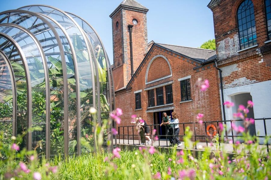Bombay Sapphire Gin Distillery Tour - Why Laverstoke Mill makes this more than a standard gin tour