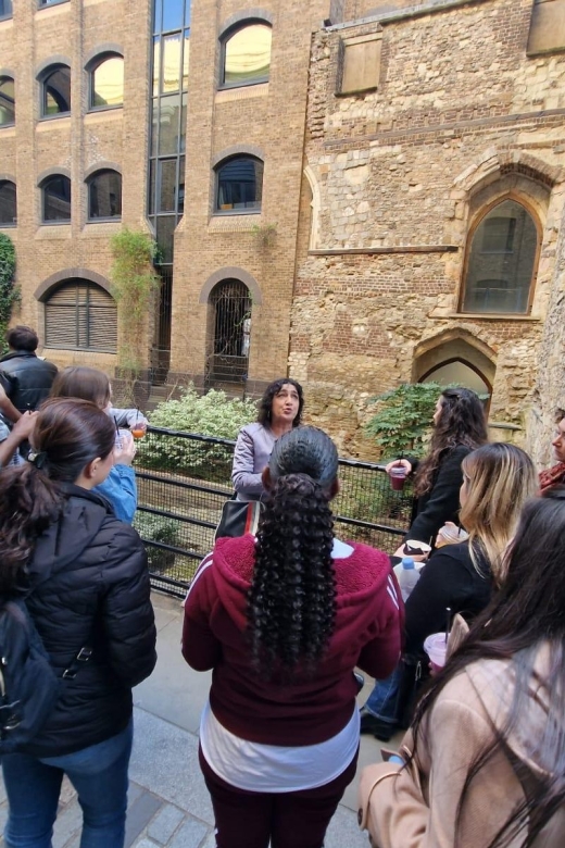 Borough Market Food Tour - Meeting at Bridge House and getting started