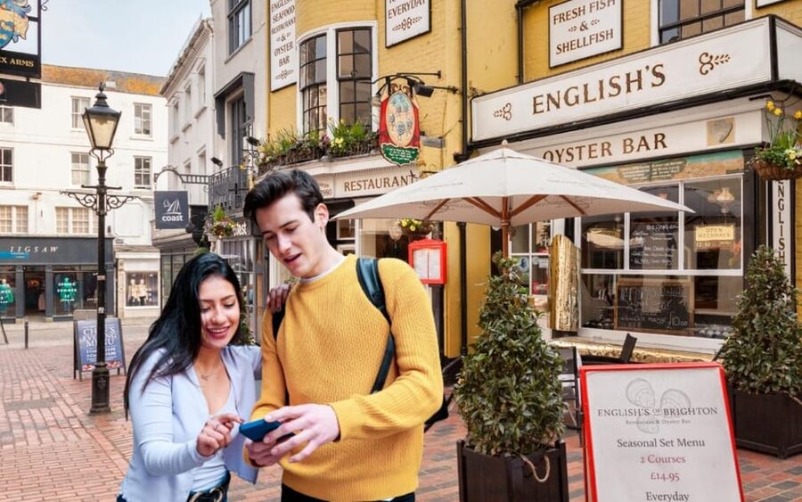 Brighton: City Walking Tour & Exploration Game - Through the Lanes and Brighton’s Twittens