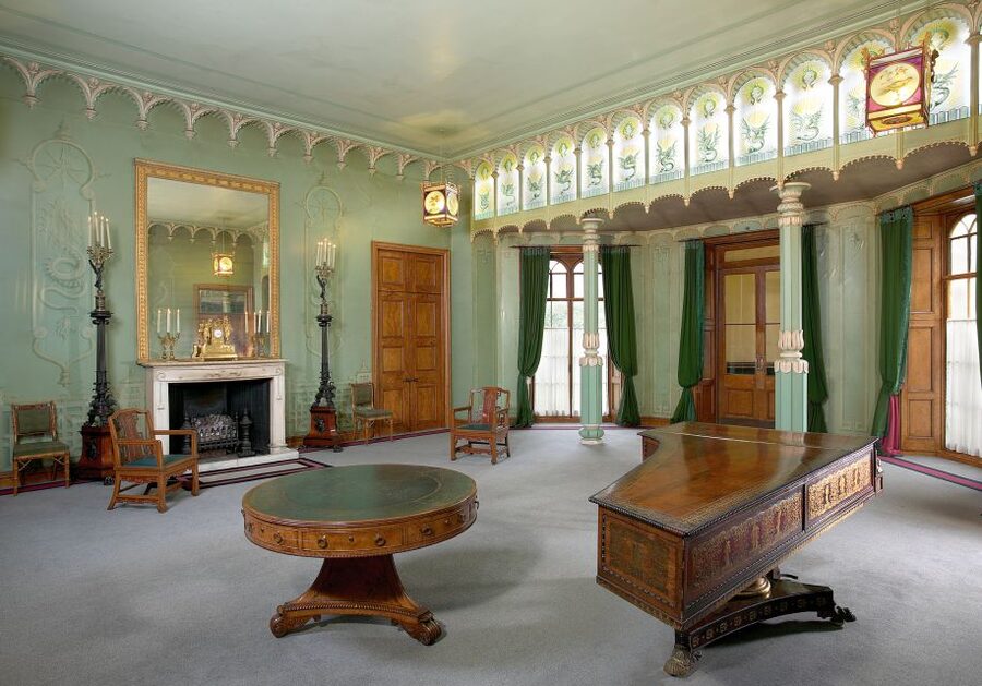 Brighton: Royal Pavilion Admission Ticket - The Banqueting Room sets the tone