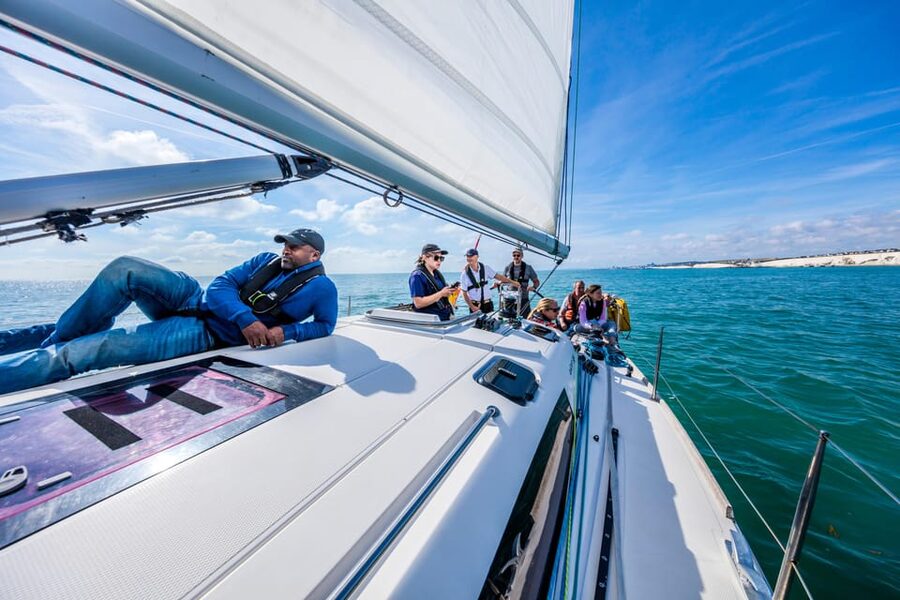 Brighton: Sailing Trip with Drinks - Sparkling wine, with one important warning