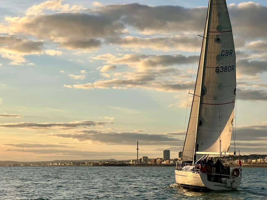 Brighton: Sunset Sailing Cruise with a Glass of Wine - A two-hour view of Brighton from the English Channel