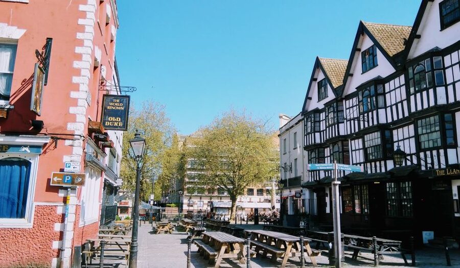 Bristol: Self-Guided Sightseeing Audio Tour - Christmas Steps and Colston Hall