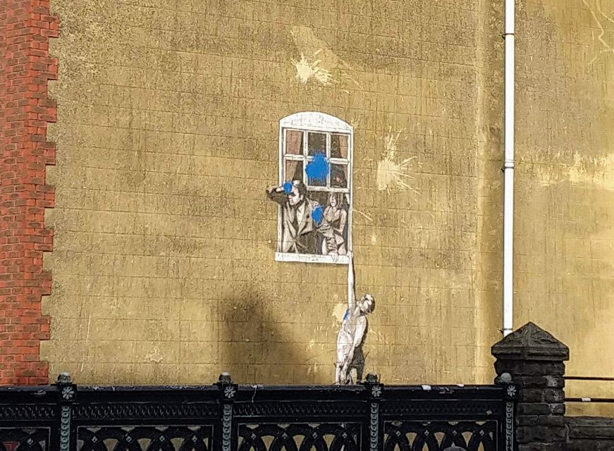 Bristol: Self-Guided Sightseeing Audio Tour - The docks, Old Vic, and a useful finish