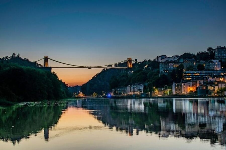 Bristol : Sightseeing Custom Tour with a Local Guide - A three-hour introduction to Bristol