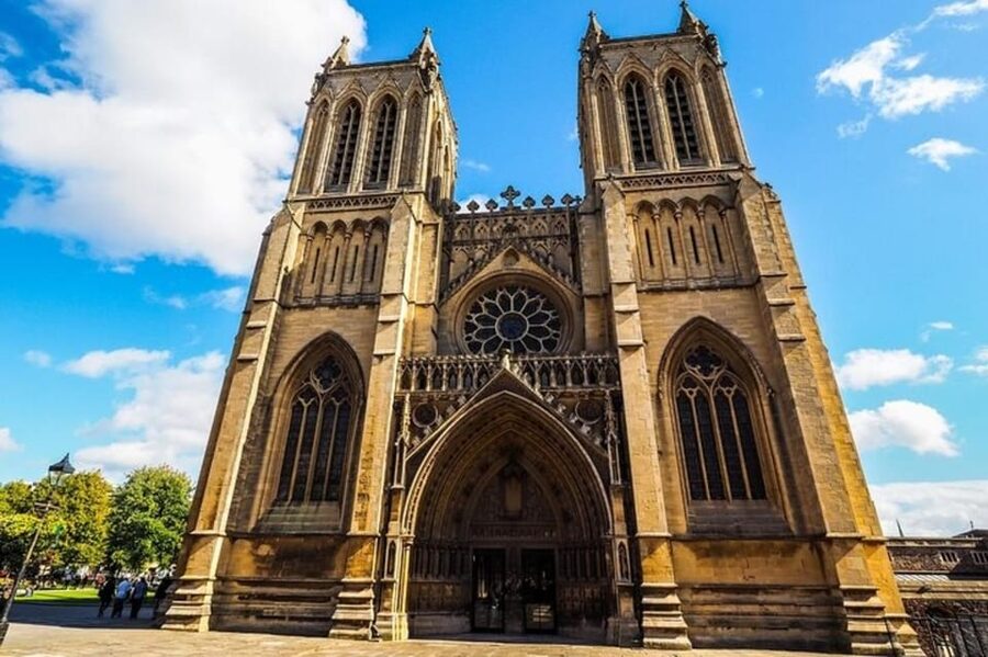 Bristol : Sightseeing Custom Tour with a Local Guide - St Nicholas Market and the city’s everyday character