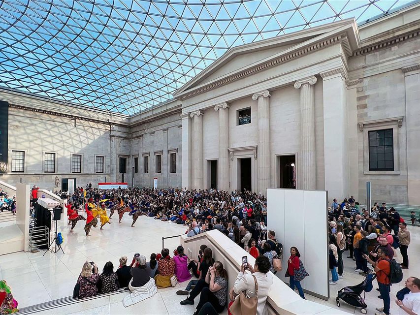 British Museum Tour: Rosetta Stone, Parthenon, Mummies - The Rosetta Stone explains how Egyptian writing was read