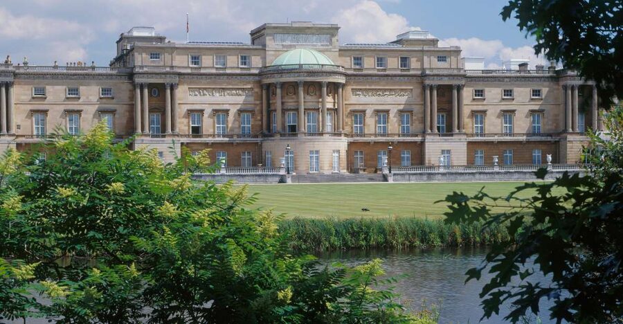 Buckingham Palace and Stonehenge Tour - Starting at Buckingham Palace near the King’s Gallery