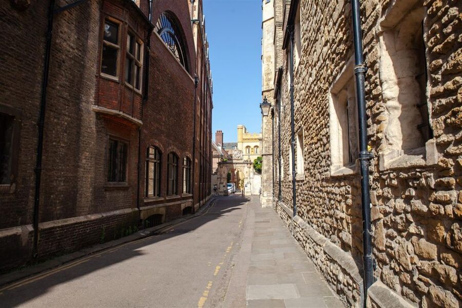 Cambridge: 2-Hour Private University Walking Tour - Key points to know before you book