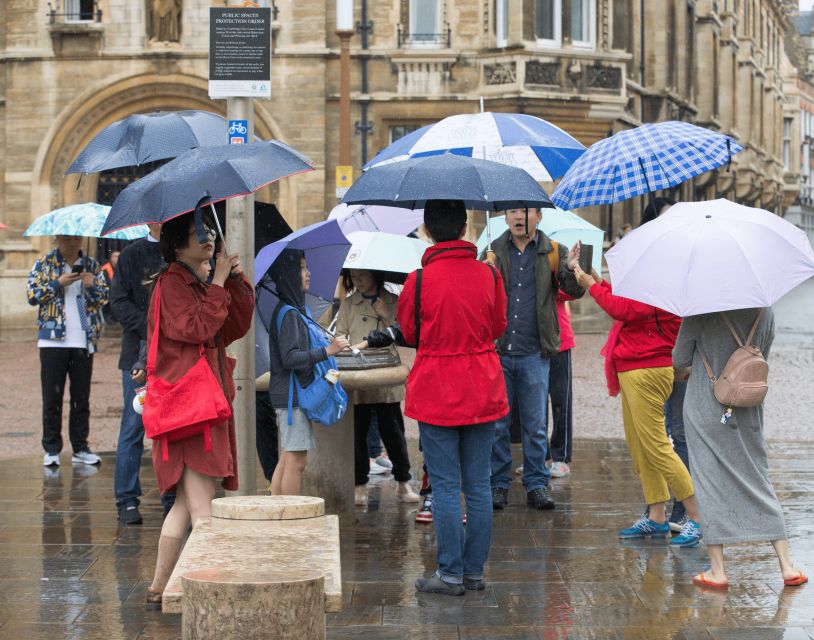 Cambridge: Chinese University Student-Guided Walking Tour - Starting at the blue bicycle