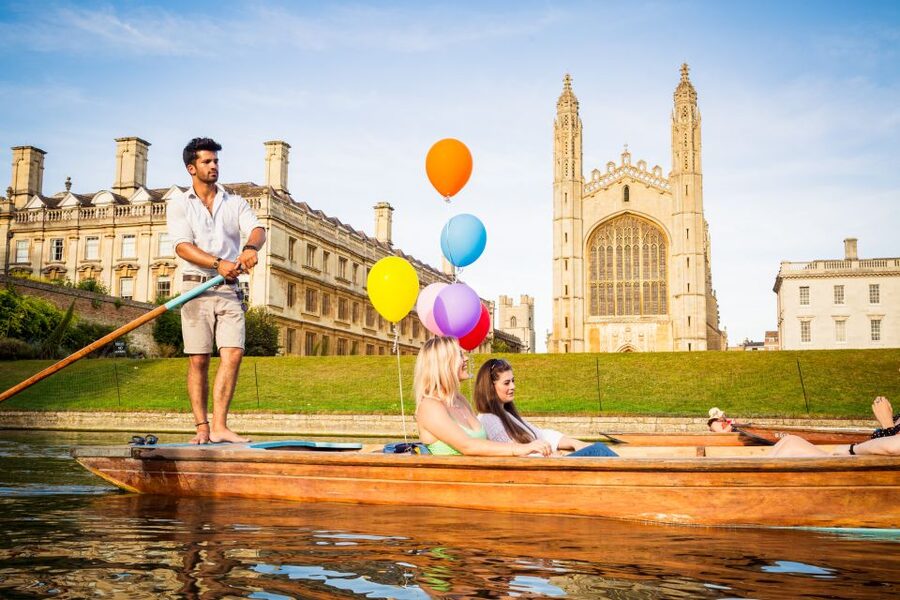 Cambridge: Shared Punting Tour with Guide - Why Cambridge makes sense from a punt
