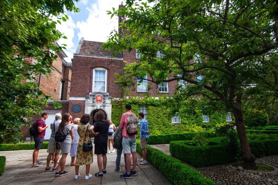 Cambridge: University Alumni Tour with Kings College Option - A student’s view of Cambridge University