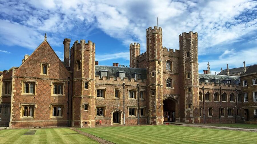 Cambridge: University Walking Tour - Why Cambridge works best on foot
