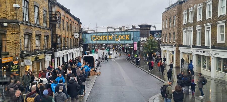 Camden Pub and Walking Tour - Hawley Arms and Camden’s music connection