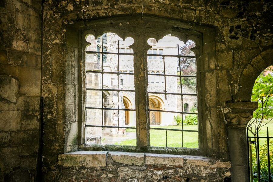 Canterbury Cathedral: Entry Ticket with Audio Guide - Gardens, exhibitions, and the parts many people miss