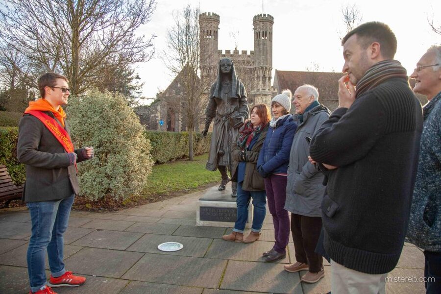 Canterbury: City & Cathedral Private Guided Tour - Thomas Becket, 1170, and the birth of a pilgrimage city