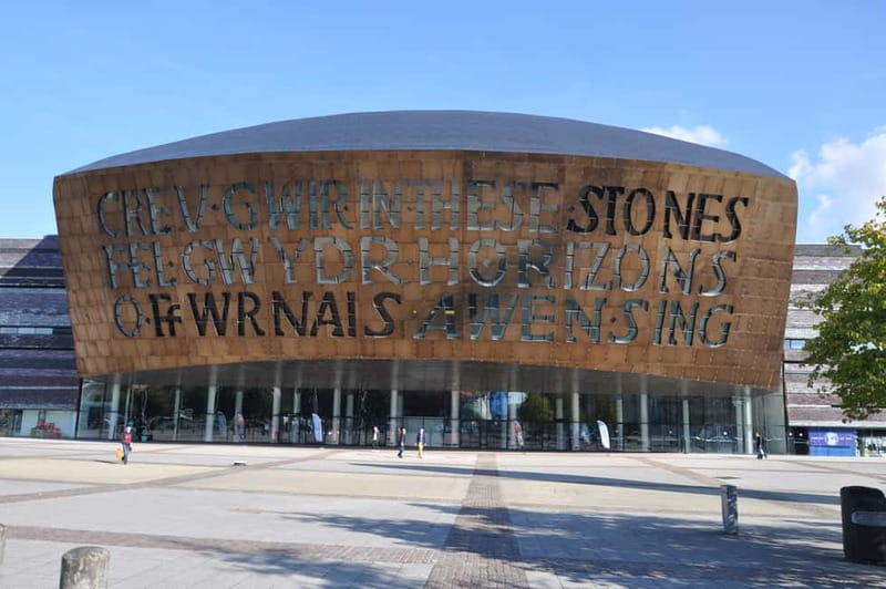 Cardiff Day Tour from London with Local Guide (Visit Wales) - Starting at Earls Court on Warwick Road