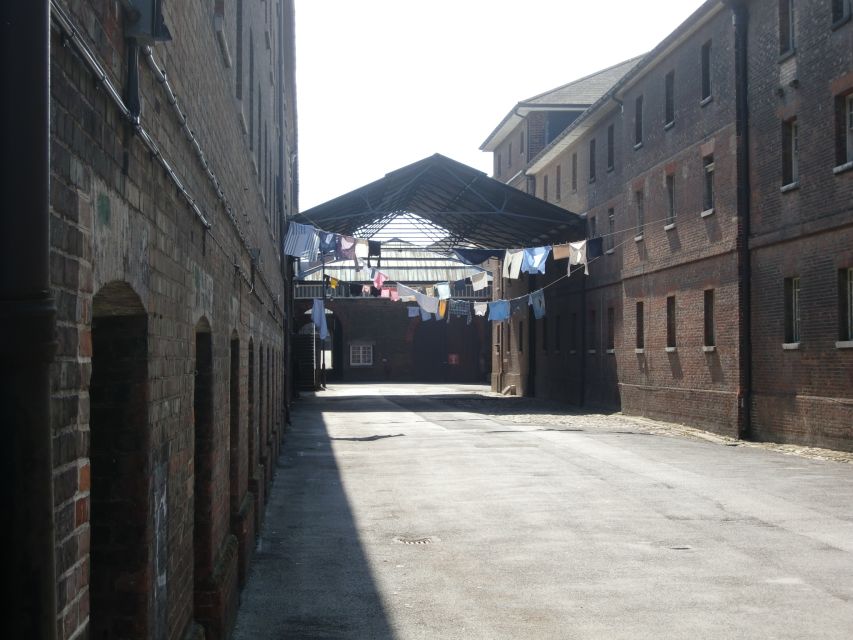 Chatham Historic Dockyard: Call the Midwife Tour - Should you book the Call the Midwife tour?