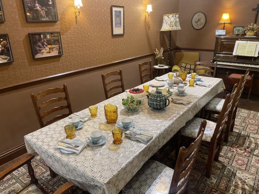 Chatham Historic Dockyard: Call the Midwife Tour - Getting there and preparing for the walk
