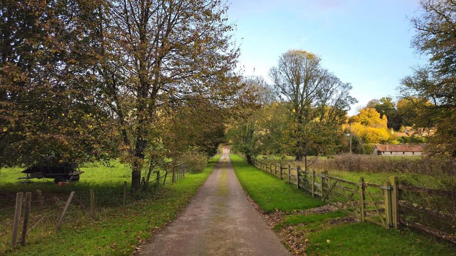 Chawton: Village tour to discover its ties to Jane Austen - Weather, shoes, and practical comfort