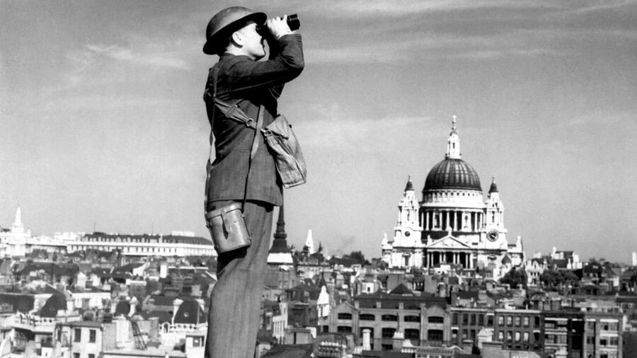 Churchill's Wartime London Walking Tour - Big Ben and the wartime seat of power