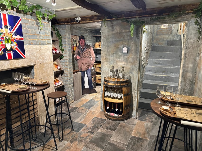 City of Bath: British Wine and Cheese Tasting Experience - The one-hour schedule and who it suits