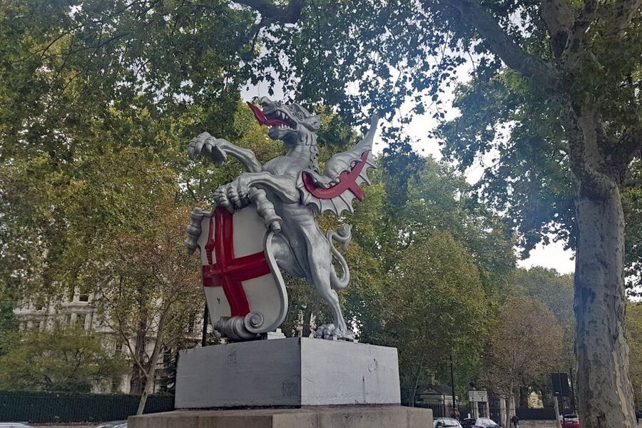 City of London Mystical and Dragons Walking Tour - St. Dunstan-in-the-West and the move toward Temple