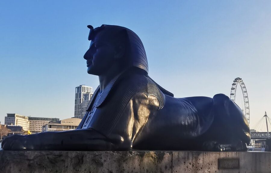 City of London Mystical and Dragons Walking Tour - Starting at London Stone and the forgotten streams
