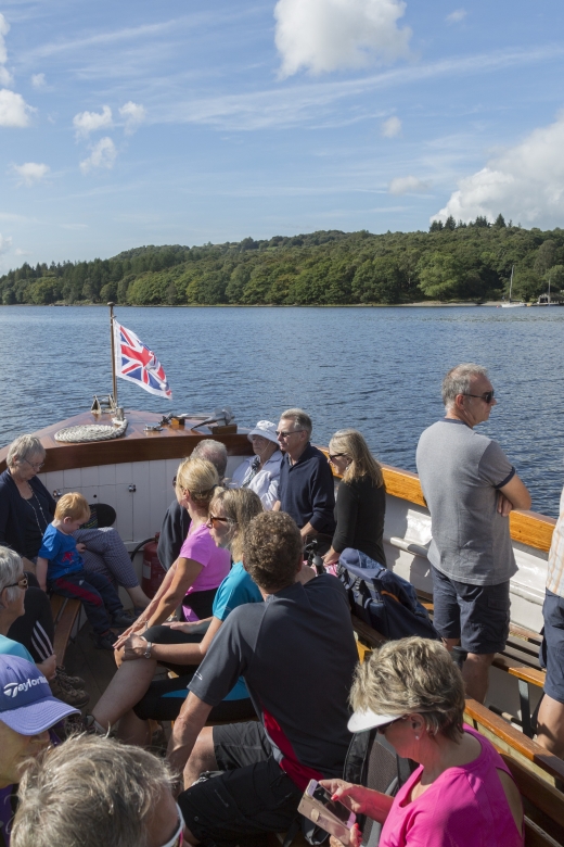 Coniston Water: 60-Minute Wild Cat Island Cruise - Seeing Wild Cat Island from Coniston Water