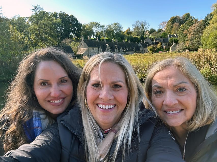 Cotswolds Villages & Countryside: Private Luxury Tour - What the guide adds to the day