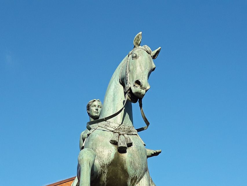 Coventry: Godiva's Cathedral Quarter Guided Walking Tour - The night of November 14, 1940