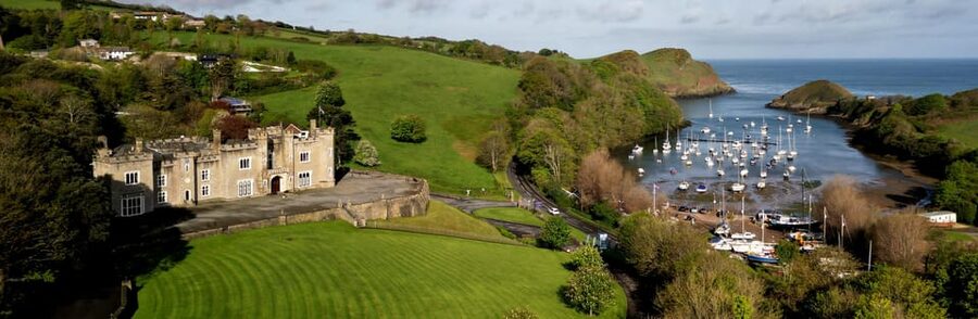 Devon: Watermouth Castle Entry - Food, Clothing, and a Sensible Day Plan