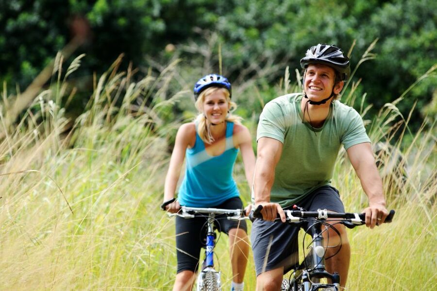 Discover Oxford: City & Countryside Cycling Tour - The optional garden pub stop