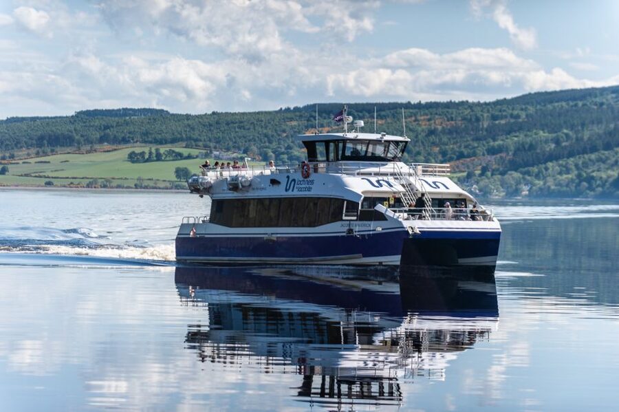 Dochgarroch: Loch Ness and Caledonian Canal 2-Hour Cruise - From Dochgarroch Lock into the Caledonian Canal