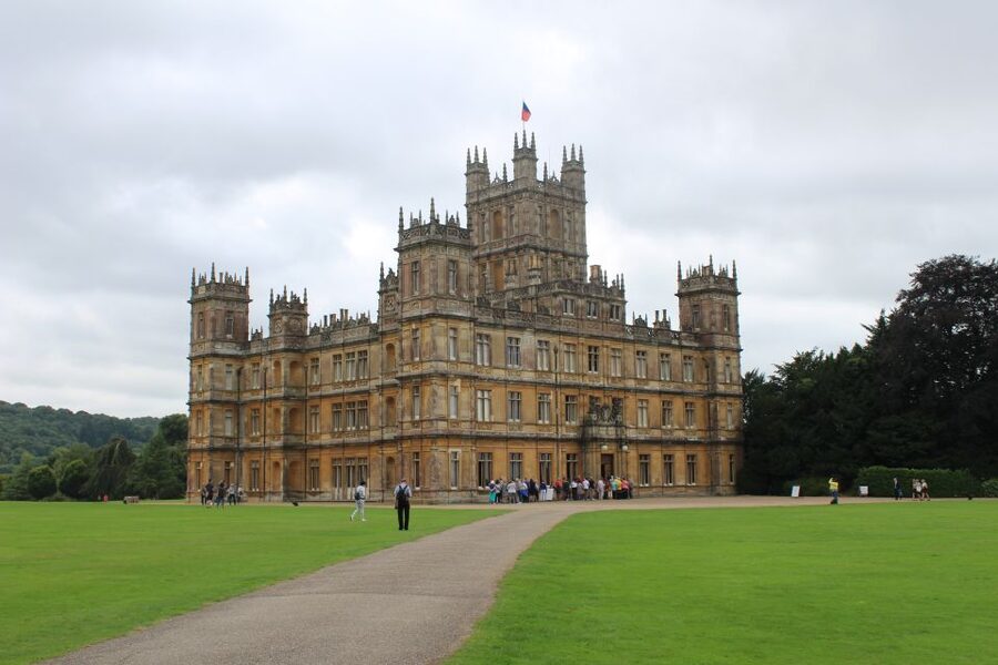 Downton Abbey and Village Small Group Tour from London - Key points at a glance