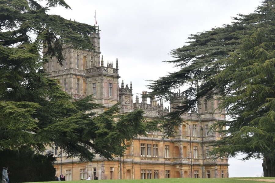 Downton Abbey and Village Small Group Tour from London - From Gloucester Road to Downton village